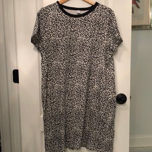 Old Navy leopard dress